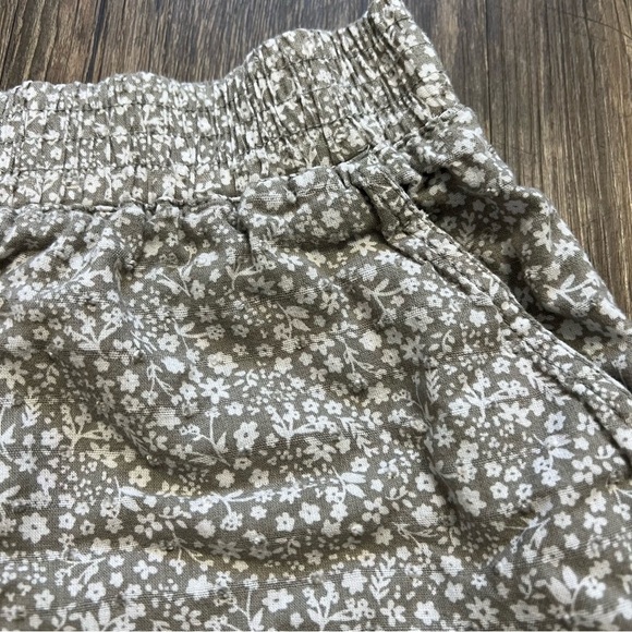 Abercrombie Kids Gray White Floral Textured High Waist Elastic Waist Shorts15 16 - Picture 3 of 8